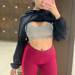 Tanned Latin booty fitness lady Tia Cyrus gets fucked in the gym