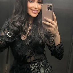 Guan Xiaotong earned extra money and started a second career #1