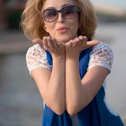 _Beautiful slut with big breasts_Extreme temptation with fat butt and fishnet stockings 1