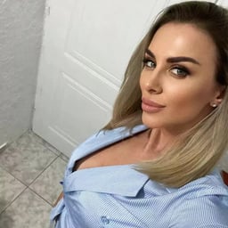 The ultimate internet celebrity goddess leaks secrets on a large scale