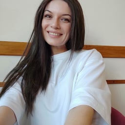 A pretty girl who works at a convenience store and is fair-skinned, cums casually without answering any questions!