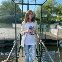 PAK235 Slope beautiful girl Akari-chan [extreme sexual intercourse with a female student] Her hairless pussy reaches a climax! #Akari Minase having lewd climax sex with an off-paco girl in a hotel room. .