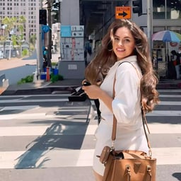 :The black-haired beauty from a private girls' school ③ went to pick someone up near the school, exposed a small area in the parking lot, and inserted CD2 in the hotel! The black-haired beauty from a private girls' school ③ went to pick someone up near the school, exposed a small area in the parking lot, and inserted CD2 in the hotel!