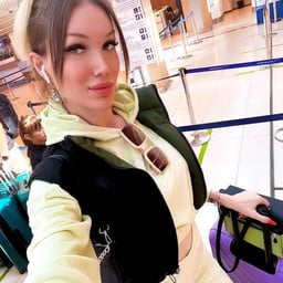 The devil of footjob, with black stockings and beautiful feet!