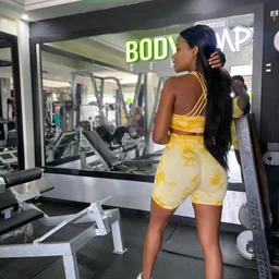 SIRO-4621 [First shot] [Dada leaks erotica] [Magic F breasts] A flower coordinator with strong sexual desire and erotic appearance appears. The best body fascinated by many men straddles a big cock and gives a huge effort.. App Amateur, First AV Shot 233