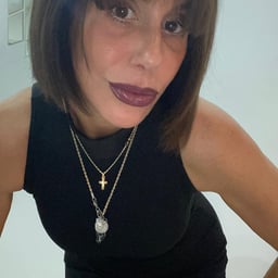 A beautiful girl is gang-raped and trained. The girl who was her childhood friend and has unrequited love is the sex slave of the uncles...