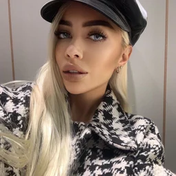 :Coco baby, fair-skinned and beautiful, gets a blowjob with a big cock pressed underneath her, and she kisses and fucks her at the same time Coco baby, fair-skinned and beautiful, gets a blowjob with a big cock pressed underneath her, and she kisses and fucks her at the same time