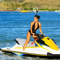 A slutty slut with the ability to pause time! Ayaka Mochizuki Ayaka Mochizuki CEMD-288-C