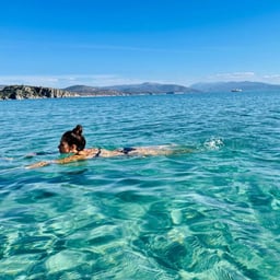 The beauties from the island country are more beautiful than A-list celebrities and have passionate sex (1)