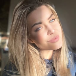 The sexy young lady in red pajamas, lying on the bed with her slender body, couldn't stop her from looking at it. She was playing with, caressing and kneading the dick, and her desire was boiling. She was slapping and moaning in pleasure.