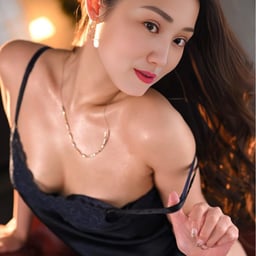 A horny young woman seduces her male tutor-Shen Xinyu