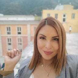 Pure school beauty, [college student baby], full of youthful spirit, sophomore in art college