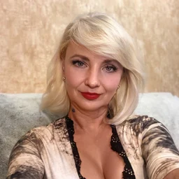 The latest paid resource leaked from the major website is the best domestic TS, which is more feminine than women. The alternative sex scenes of Xiao Le and her good sisters are beautiful and seductive, and the dialogues are in Mandarin and lewd.