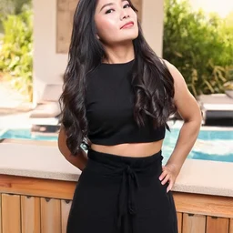 :Exposed in the wild QQCM020 Stepmother’s secret Exposed in the wild QQCM020 Stepmother’s secret